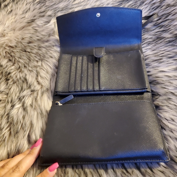 SOLD-Kate Spade Black Wallet Style Crossbody Purse - Picture 4 of 7